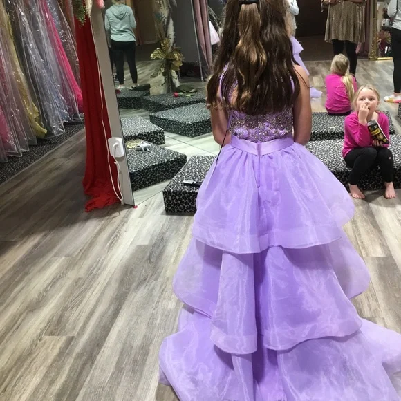 Ashley Lauren Size 6 Beautiful! Like new - Picture 3 of 5